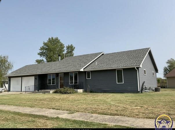 2810 SE Golden AVE, Topeka, KS 66605