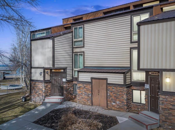 2176 S BEAR, Garden City, UT 84028