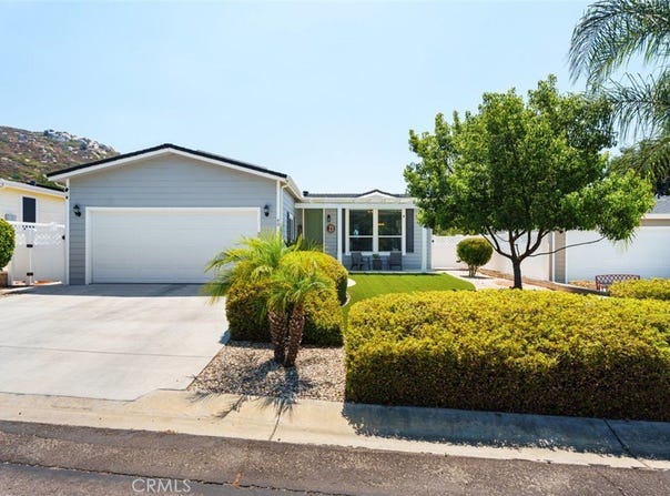 2239 Black Canyon Rd, Ramona, CA 92065