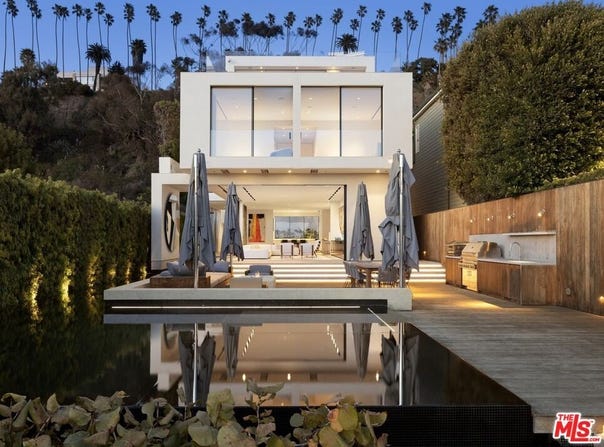 547 Palisades Beach Rd, Santa Monica, CA 90402