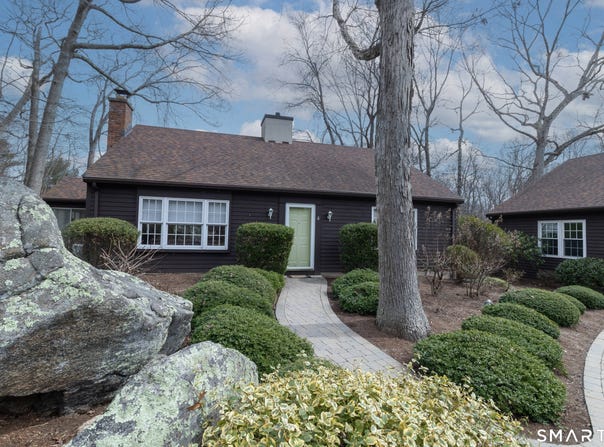 6 Ladshaw Drive, Madison, CT 06443