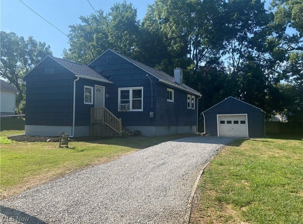 2708 Linwood Road, Akron, OH 44312