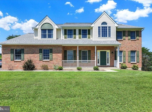105 MISTY LANE, READING, PA 19606