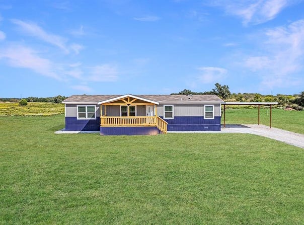 370 Leech Road, Poolville, TX 76487