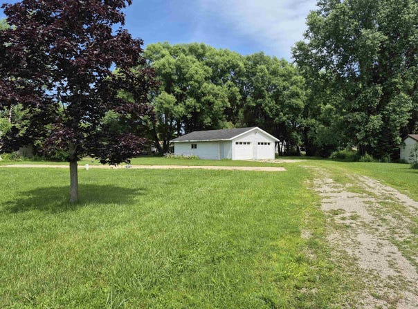 1245 MELISSA Boulevard, LITTLE SUAMICO, WI 54141