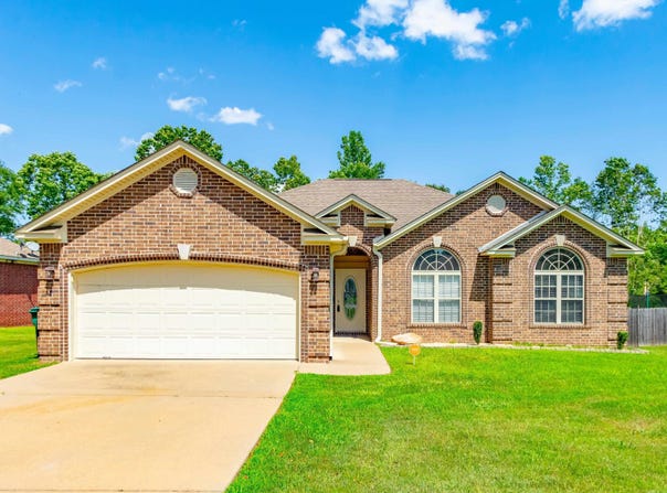 1019 EVENING SUNSET Circle, Redfield, AR 72132