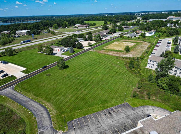 Mariners Drive, Warsaw, IN 46582