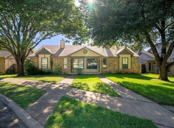 2707 Ansley Court, Euless, TX 76039