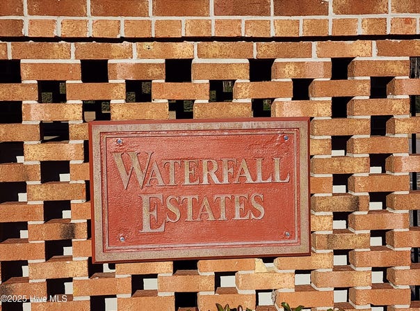 38 Waterfall Lane, Whiteville, NC 28472