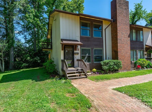 37 Shepard Square, Brevard, NC 28712