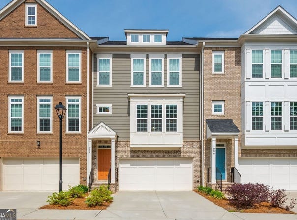 996 Layton, Buford, GA 30518