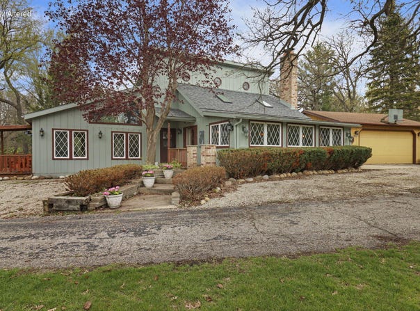 N7307 Mariner Hills Cir, Elkhorn, WI 53121