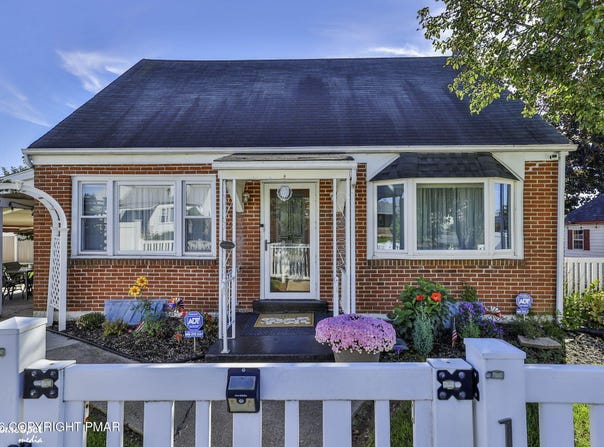 1134 E Cedar Street, Allentown, PA 18109