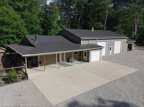 6150 Fleming Road, Cohoctah Twp, MI 48836