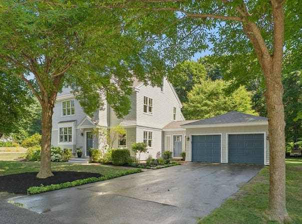 5 Johnson Road, Falmouth, ME 04105
