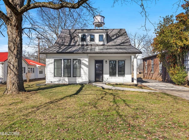 103 E Main St, Englewood, TN 37329