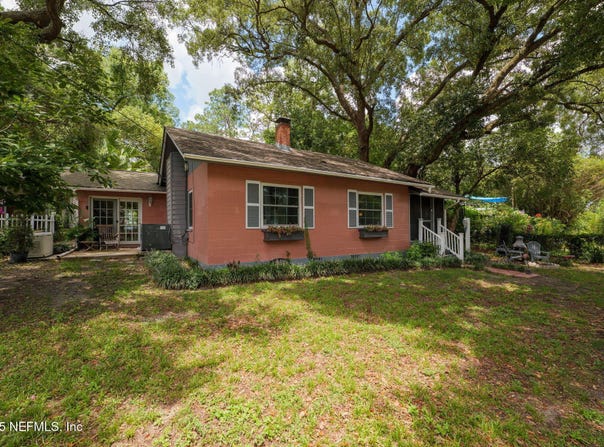 360 SE LAKEVIEW Drive, Keystone Heights, FL 32656