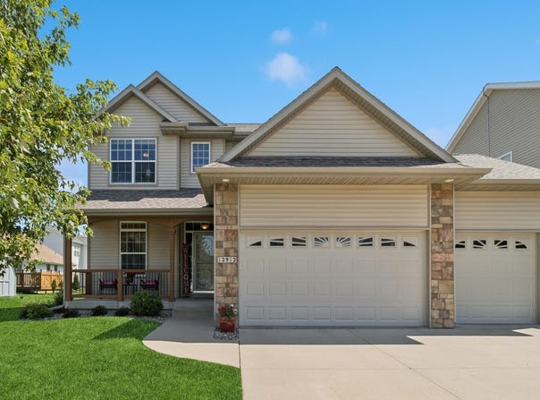 12912 Westbrook Drive, Urbandale, IA 50323
