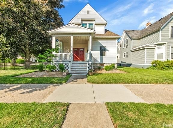 81 CROCKER Boulevard, Mt. Clemens, MI 48043