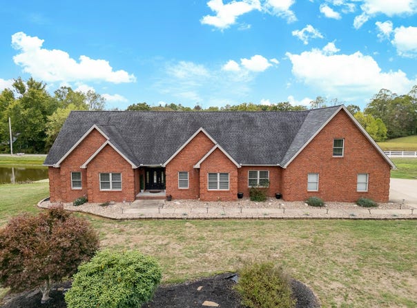 62 Mandolin Drive, Buffalo, WV 25033