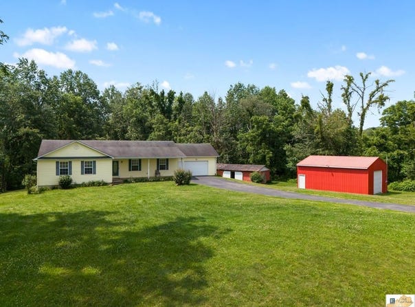 1527 French Valley Road, Russell Springs, KY 42642