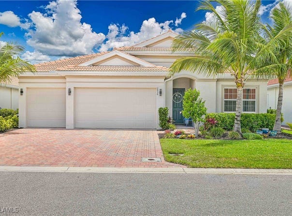 2936 Royal Gardens Avenue, Fort Myers, FL 33916