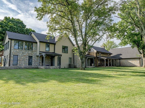 411 Paddock Ln, Simpsonville, KY 40067