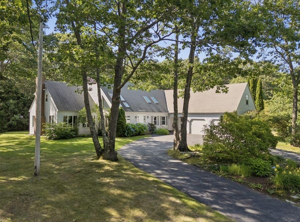 40 Broad Cove Road, Cape Elizabeth, ME 04107