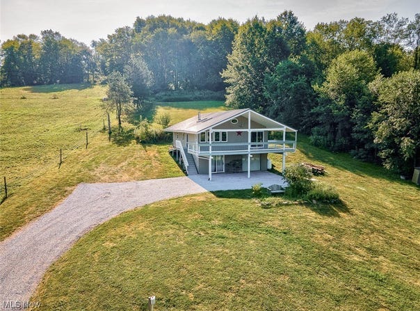 3067 Arbor Road NE, Carrollton, OH 44615