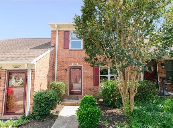 7680 The Points Place, Gloucester Point, VA 23062