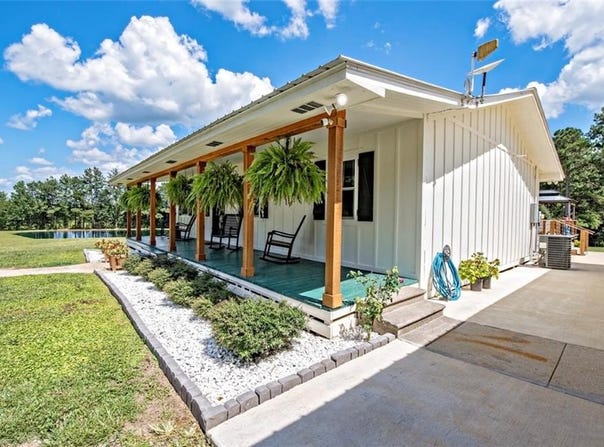 660 Central Avenue, Chatom, AL 36518