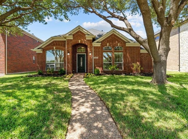 12427 Red Hawk Drive, Frisco, TX 75033