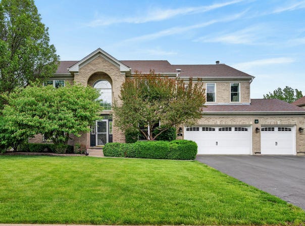 941 Par Drive, Algonquin, IL 60102