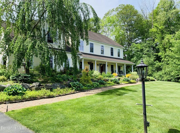 130 E Dugway Rd, Lenox, MA 01240