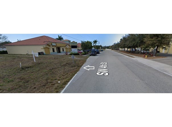 1208 SW 4th Street, Cape Coral, FL 33991