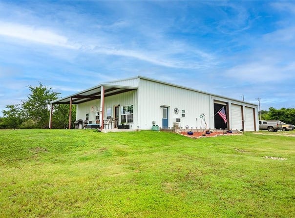 351 CR 2601, Meridian, TX 76665