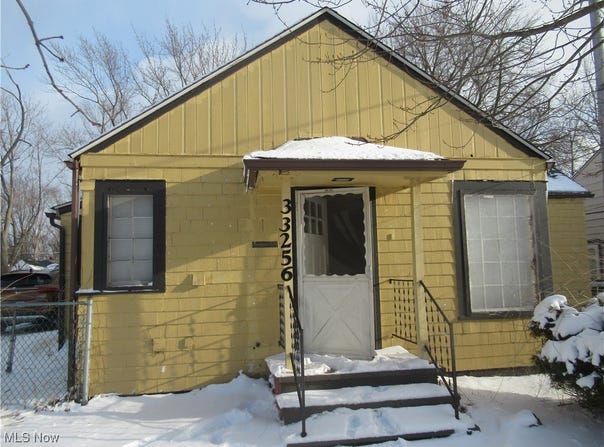 33256 Willowick Drive, Eastlake, OH 44095