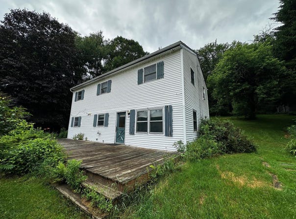 89 Lyon Road, Royalton, VT 05068