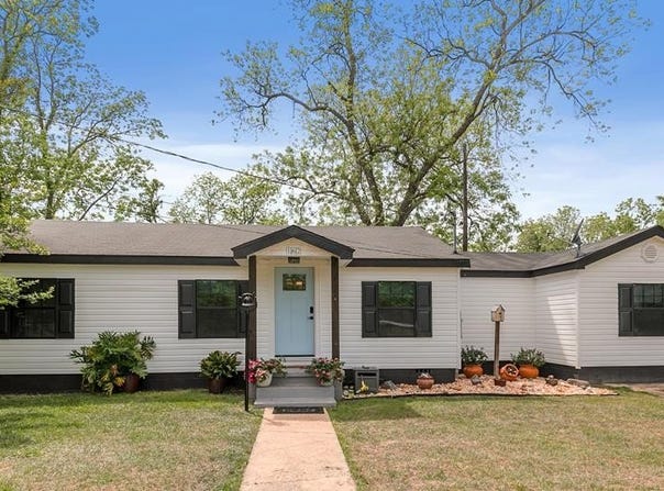 162 S Jackson Ave, Slocomb, AL 36375