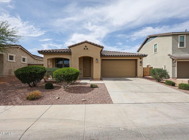 19798 W PINCHOT Drive, Buckeye, AZ 85396