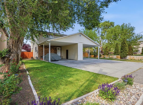 1269 E COLLEGE St, Millcreek, UT 84117