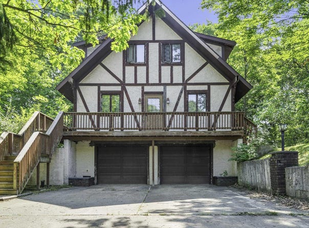 4652 Briarcliff Drive, Traverse City, MI 49684