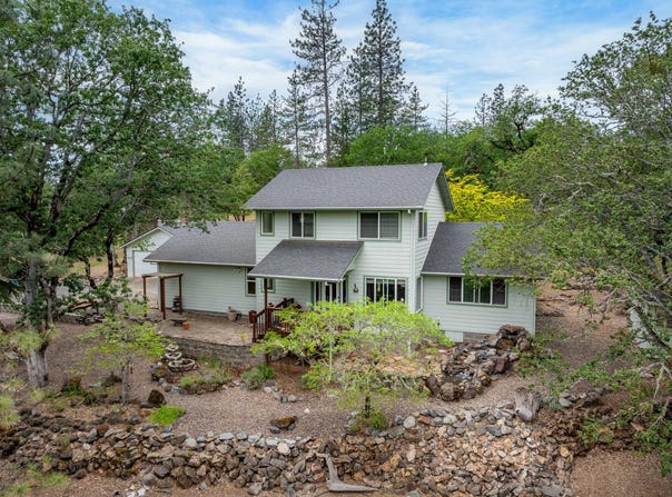 200 Rene Drive, Shady Cove, OR 97539
