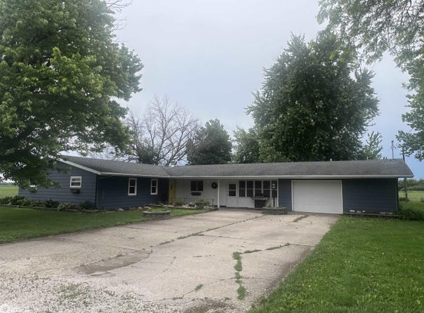 211 Funk St., Renwick, IA 50577