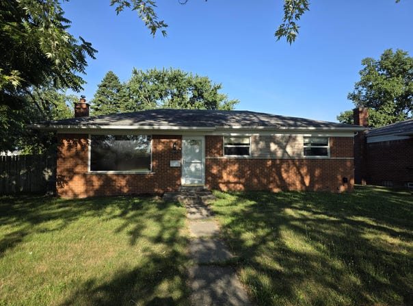 35115 Simon Drive, Clinton Twp, MI 48035