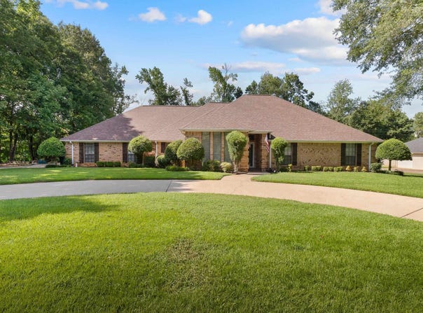 30 Hickory Oak Lane, Texarkana, TX 75501