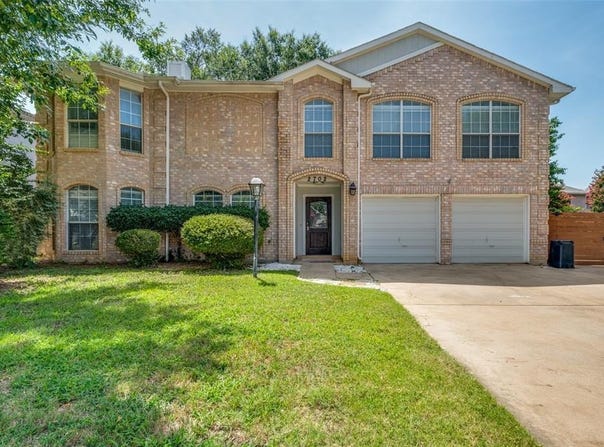 2702 Skyview Drive, Corinth, TX 76210