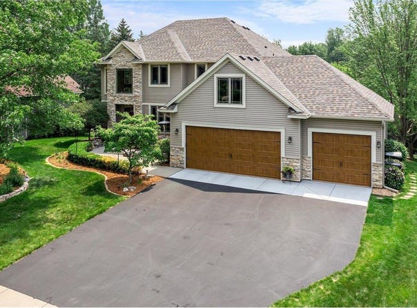 2334 Veterans Memorial Boulevard NW, Andover, MN 55304