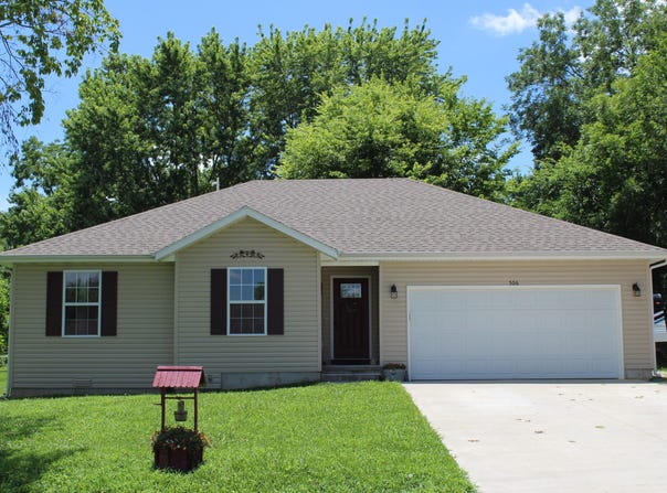 506 W Stanley Street, Buffalo, MO 65622