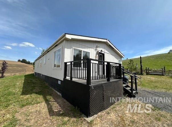 1043 Mckeehan Rd, Troy, ID 83871